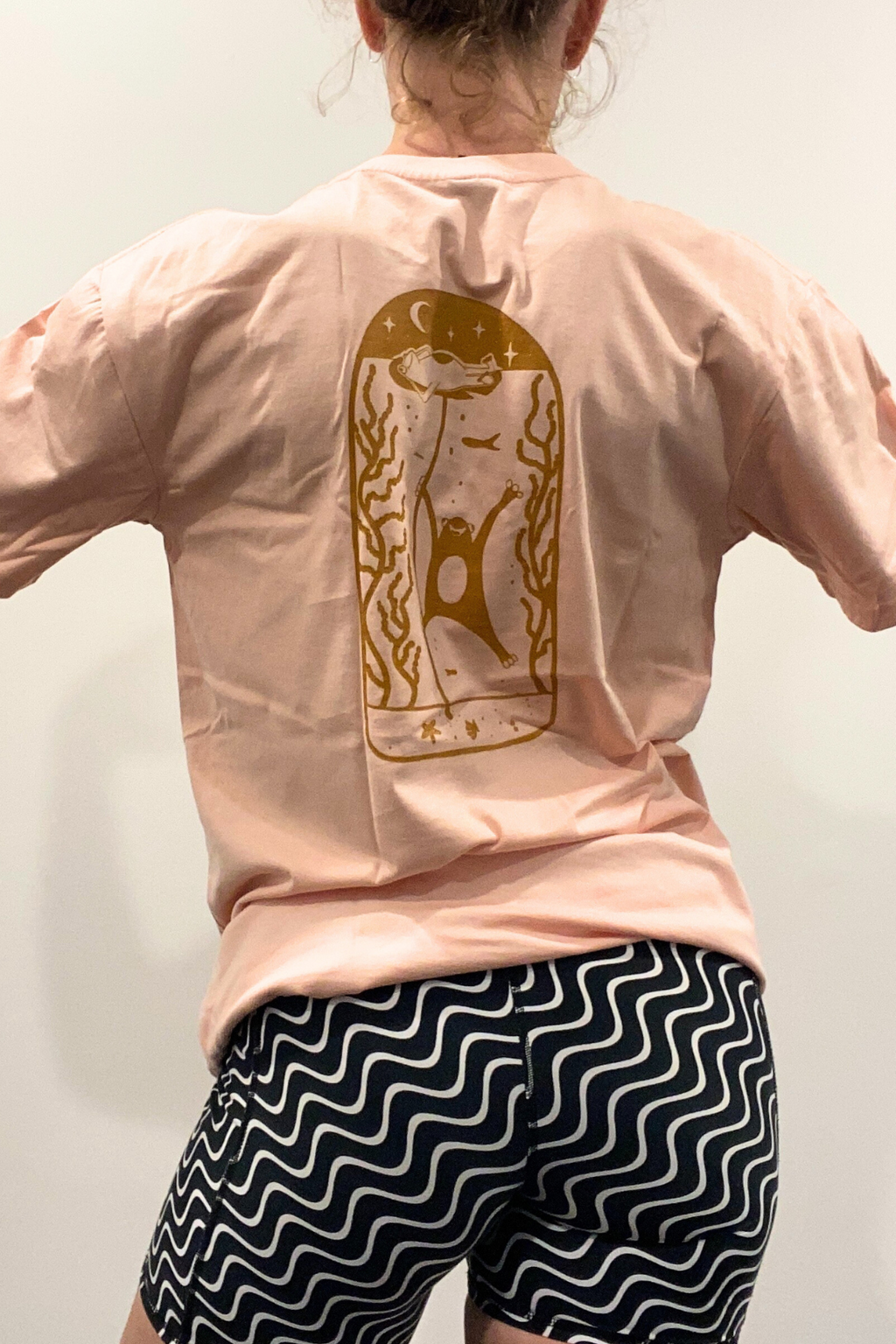 Pole Dancing Frog t-shirt