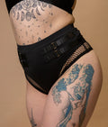 Isla Shorts - Matte Black