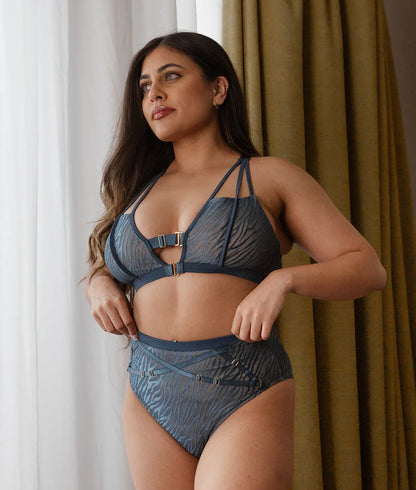 Zanda Bra