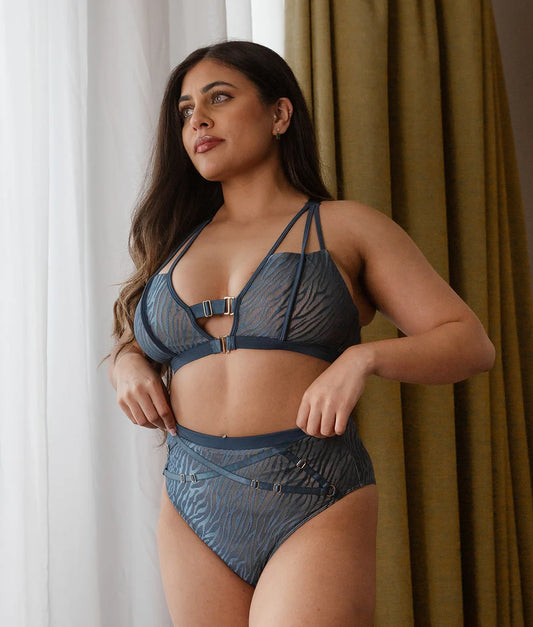Zanda Bra
